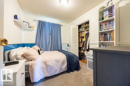 1033 Strathcona Dr, Sherwood Park, AB 