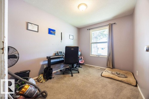 1033 Strathcona Dr, Sherwood Park, AB 