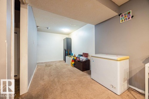 1033 Strathcona Dr, Sherwood Park, AB 