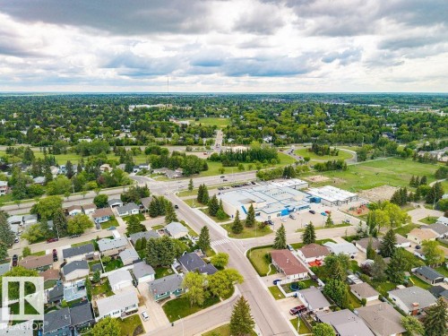 1033 Strathcona Dr, Sherwood Park, AB 