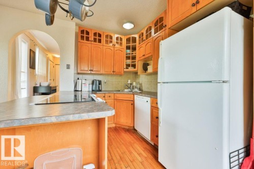 1309 56 St, Edmonton, AB 