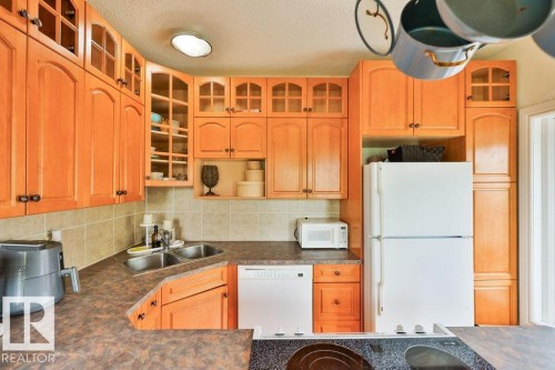1309 56 St, Edmonton, AB 