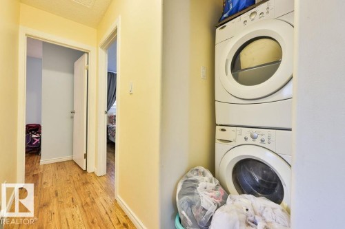 1309 56 St, Edmonton, AB 