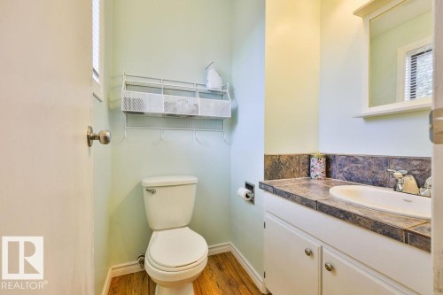 1309 56 St, Edmonton, AB 