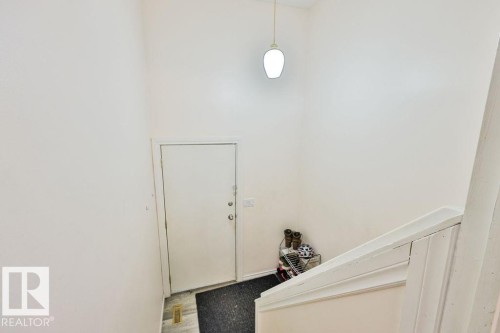 1309 56 St, Edmonton, AB 