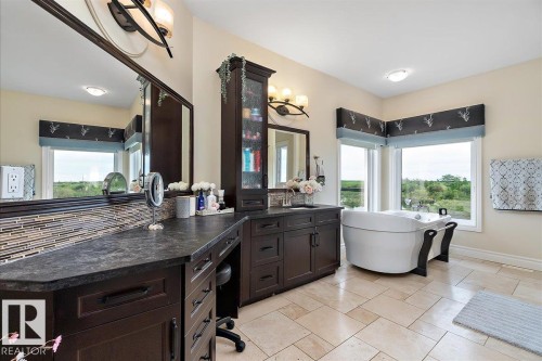 18407 Twp Rd 500, Rural Beaver County, AB - Indoor