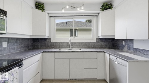 Kitchen - 13008 105 Street Nw, Edmonton, AB 