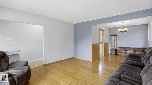 Living room - 13008 105 Street Nw, Edmonton, AB 