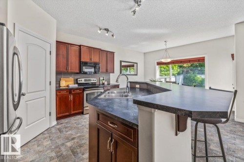 3056 Spence Wynd, Edmonton, AB 