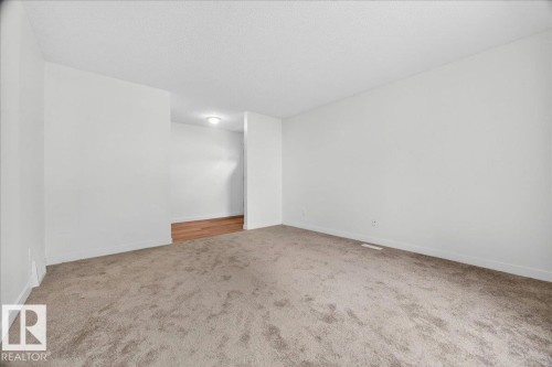 16904 91 Street, Edmonton, AB 