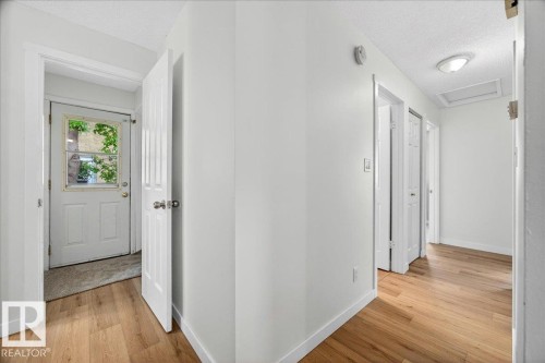 16904 91 Street, Edmonton, AB 