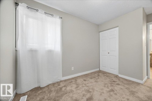 16904 91 Street, Edmonton, AB 