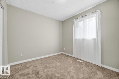 16904 91 Street, Edmonton, AB 