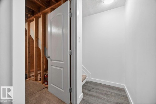 16904 91 Street, Edmonton, AB 