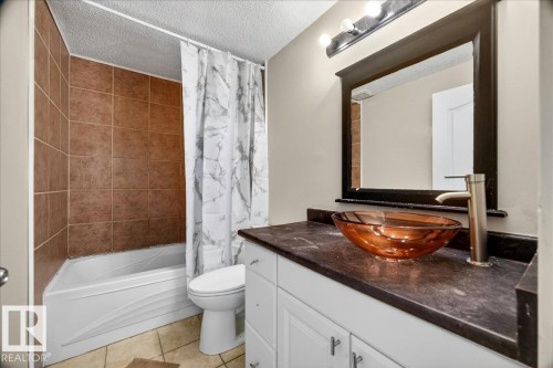 16904 91 Street, Edmonton, AB 