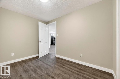 16904 91 Street, Edmonton, AB 