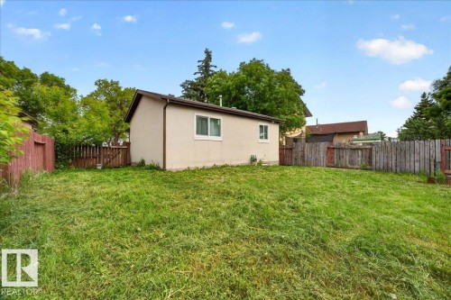 16904 91 Street, Edmonton, AB 