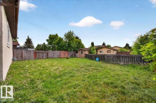 16904 91 Street, Edmonton, AB 