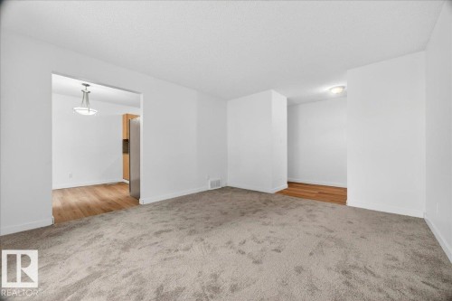 16904 91 Street, Edmonton, AB 