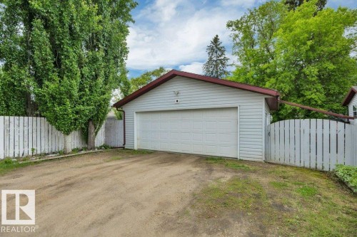 4405 51St, Wetaskiwin, AB 