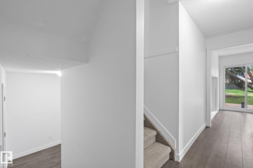 Image quality insufficient for description - 2832 135 Avenue, Edmonton, AB - Indoor Photo Showing Other Room
