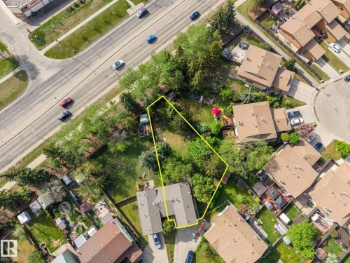 Aerial perspective showcasing a residential property with a defined lot perimeter - 2832 135 Avenue, Edmonton, AB - Outdoor With View