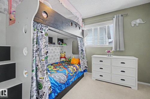 1622 Tompkins Wynd, Edmonton, AB 