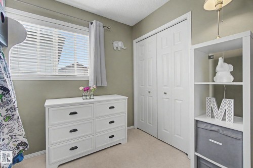1622 Tompkins Wynd, Edmonton, AB 
