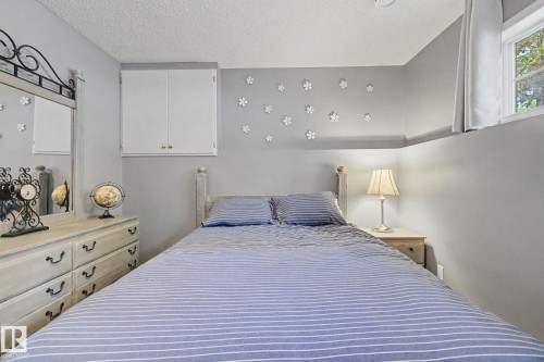 1622 Tompkins Wynd, Edmonton, AB 