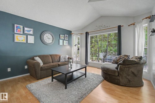 1622 Tompkins Wynd, Edmonton, AB 