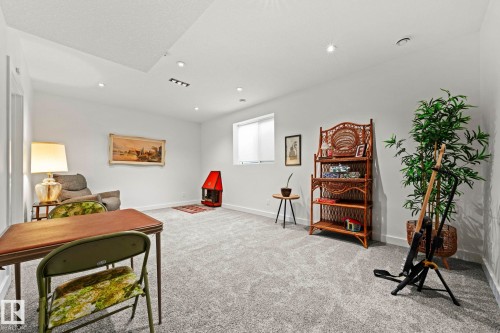 14379 92A Avenue, Edmonton, AB 