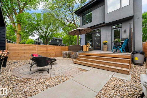 14379 92A Avenue, Edmonton, AB 