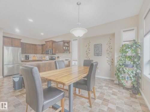 16 Wade Avenue, Leduc, AB 
