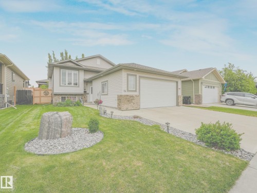 16 Wade Avenue, Leduc, AB 