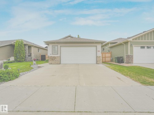 16 Wade Avenue, Leduc, AB 