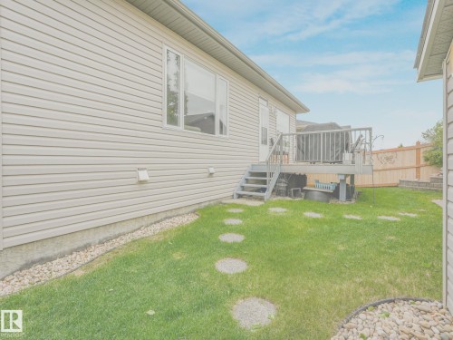 16 Wade Avenue, Leduc, AB 