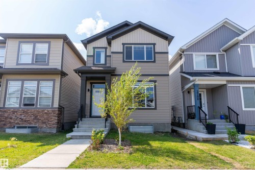 3704 2 Street, Edmonton, AB 