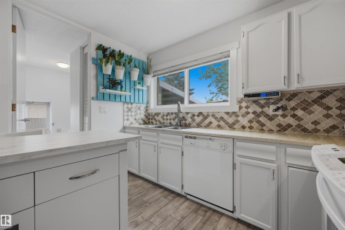 11707 150 Ave Nw, Edmonton, AB 