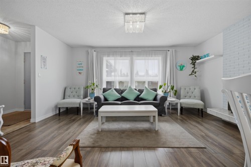 11707 150 Ave Nw, Edmonton, AB 