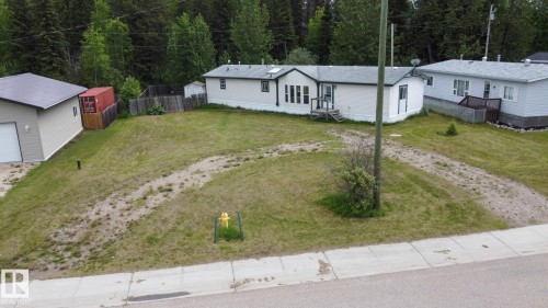 4703 52 Street, Peers, AB 