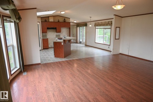 4703 52 Street, Peers, AB 