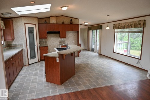 4703 52 Street, Peers, AB 