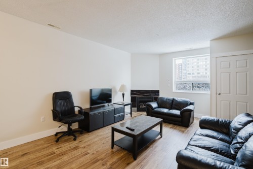 9919 105 Street, Edmonton, AB 