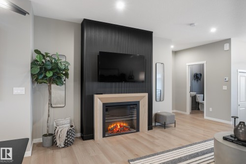 22388 88 Avenue, Edmonton, AB 