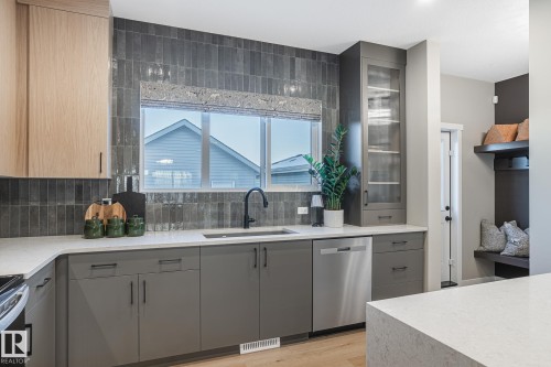 22388 88 Avenue, Edmonton, AB 