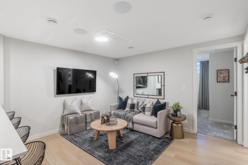 22388 88 Avenue, Edmonton, AB 