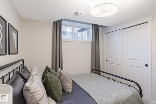 22388 88 Avenue, Edmonton, AB 