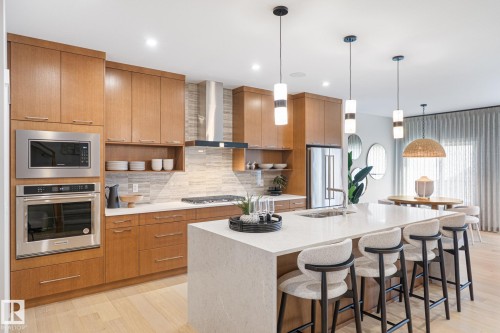 9307 229 Street, Edmonton, AB 
