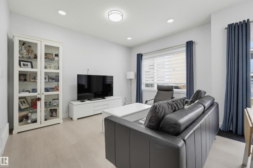 918 Daniels Loop, Edmonton, AB 