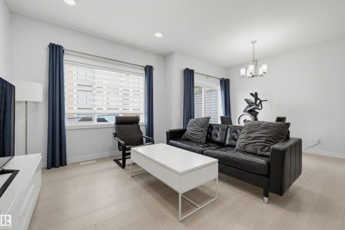 918 Daniels Loop, Edmonton, AB 